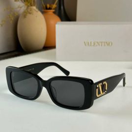 Picture of Valentino Sunglasses _SKUfw50080959fw